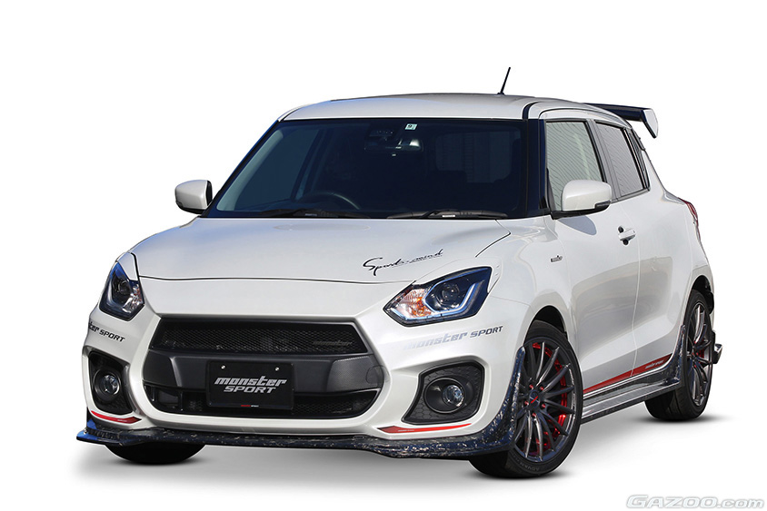 モンスタースポーツのパーツを装着したスイフトスポーツ