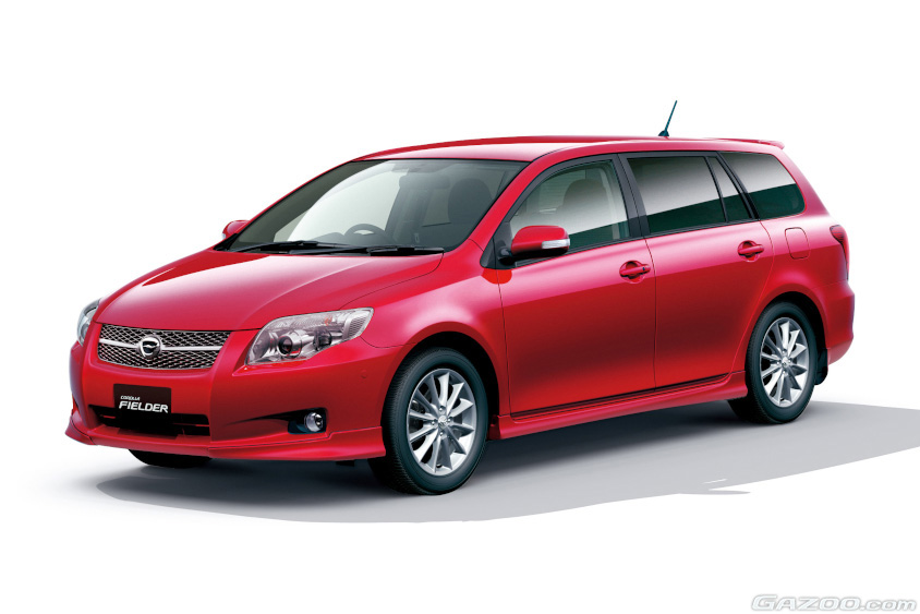 トヨタ・カロ―ラ（10代目）に設定されたカローラフィールダー