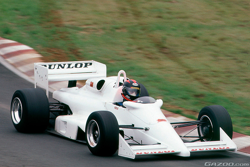 70～80年代のスーパーカーブームで、少年達を熱狂させた