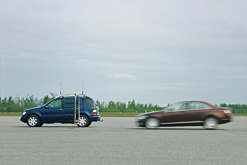 緊急ブレーキイメージ