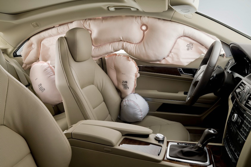 サイドエアバッグ展開イメージ