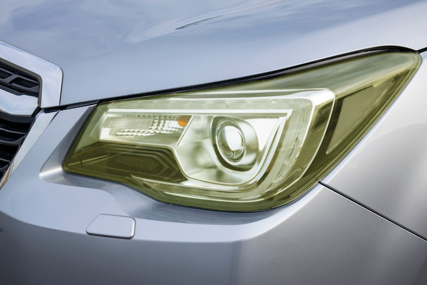 曇ったヘッドライトイメージ2