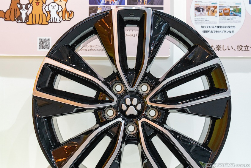 ペットセンターキャップ装着ホイール