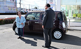 来店は最寄り、クルマは遠方。中古車オンライン相談でできた、新しい中古車選び!