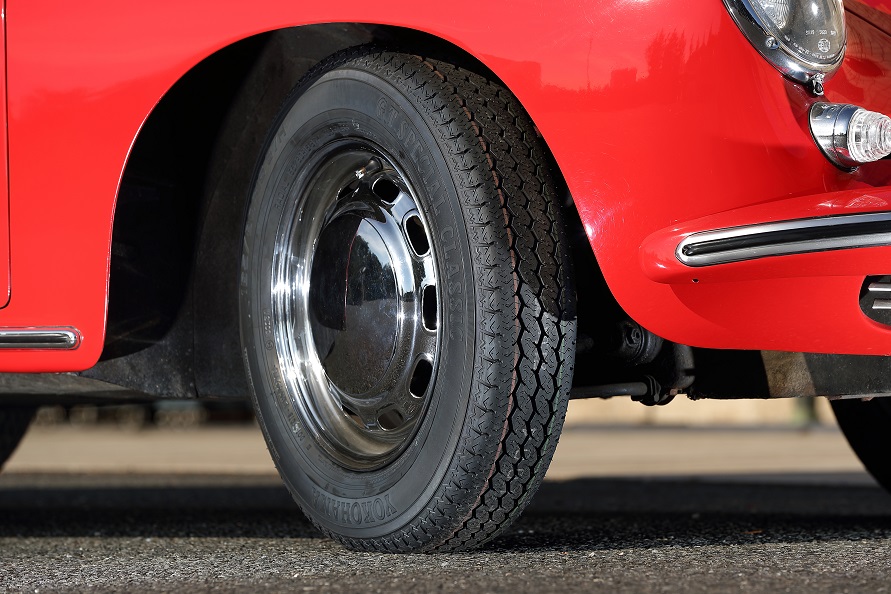 クラシックカー用のタイヤは普通のタイヤと何が違う トヨタ自動車のクルマ情報サイト Gazoo クラシックカー用のタイヤは普通のタイヤと何が違う トヨタ自動車のクルマ情報サイト Gazoo