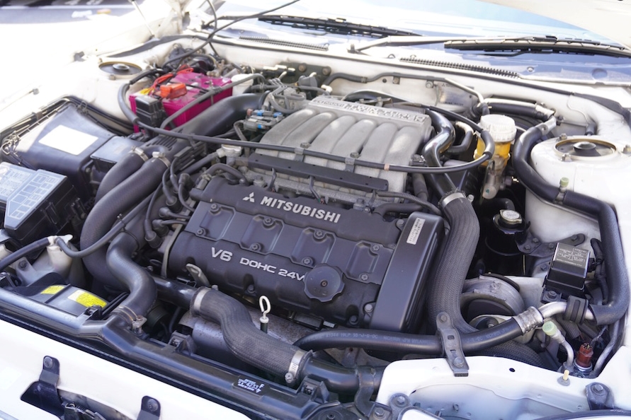 丁寧にメンテナンスがされていたのが伝わるエンジンルーム