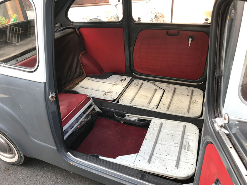 ムルティプラの座席を畳んだ状態