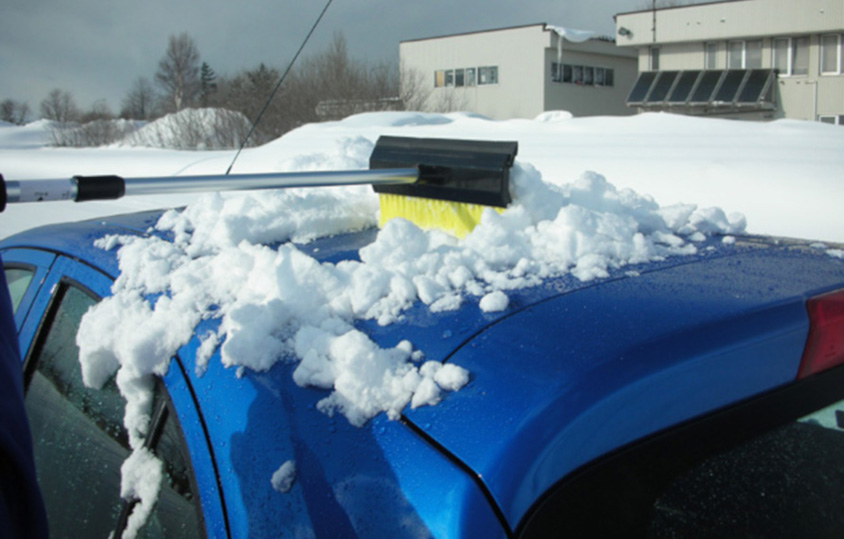 本格的な冬に向けて クルマに備えておきたいグッズはこれだ トヨタ自動車のクルマ情報サイト Gazoo 本格的な冬に向けて クルマに備えておきたいグッズはこれだ トヨタ自動車のクルマ情報サイト Gazoo