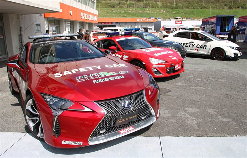 2台の スープラ がデビュー サーキットで働くクルマたち オートポリス編 トヨタ自動車のクルマ情報サイト Gazoo 2台の スープラ がデビュー サーキットで働くクルマたち オートポリス編 トヨタ自動車のクルマ情報サイト Gazoo