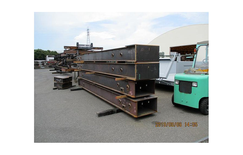 メインビームの構造や素材が決定するまでに、幾度もの協議と再設計が行われた