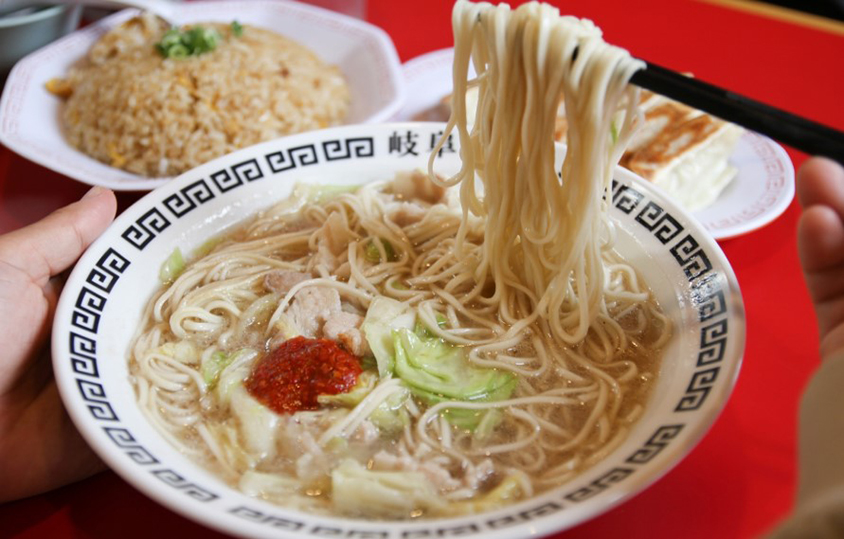 ラーメン業界がドライブスルーに進出！ 愛知発祥の「岐阜タンメン」を