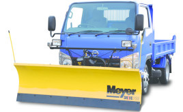 スノープラウってどのような構造？　免許は必要？