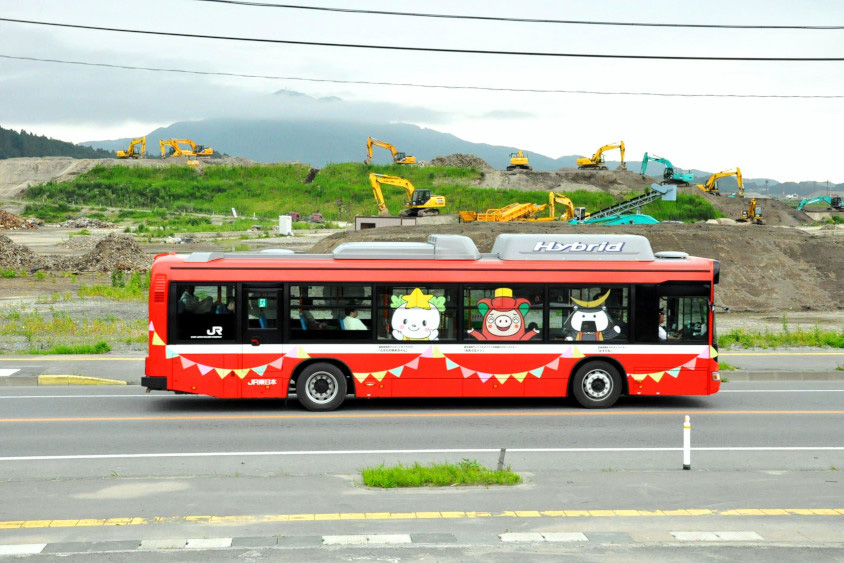 気仙沼線・大船渡線を走るBRT（Bus Rapid Transit バス　ラピッド　トランジット）のバス