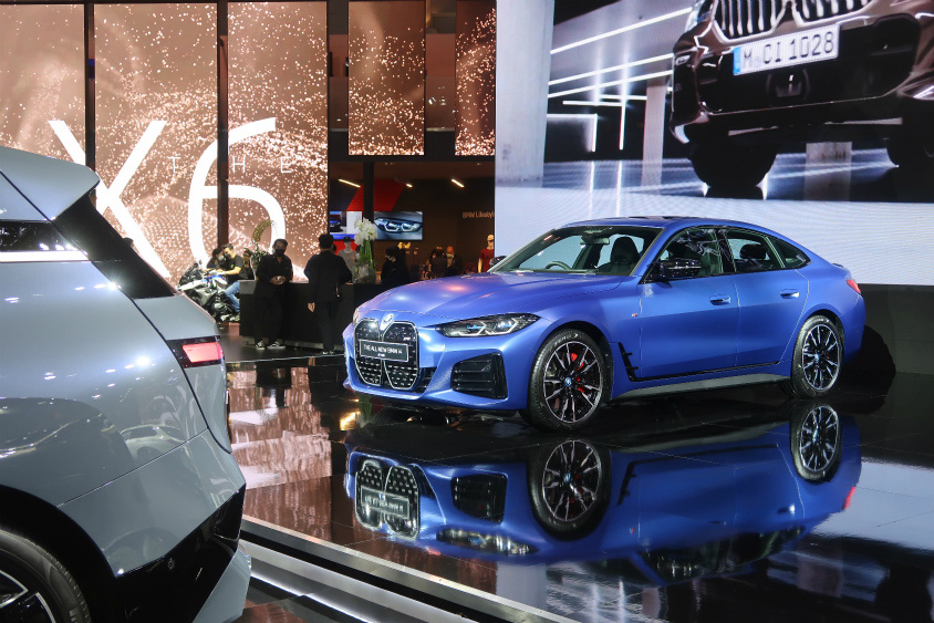 バンコクモーターショー2022　BMWブースでタイ初公開となった「iX4」