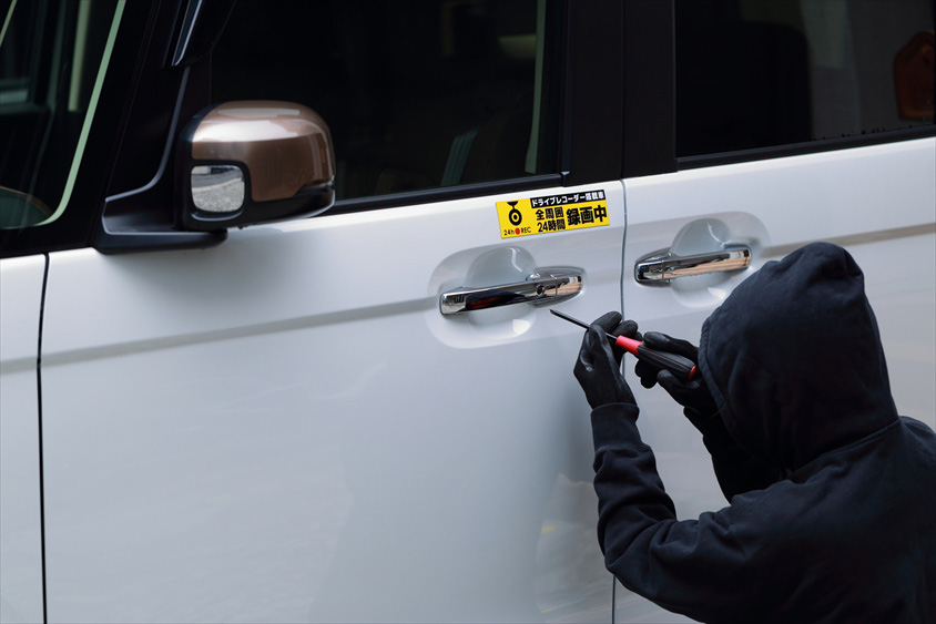 防犯機能付きのドライブレコーダーも