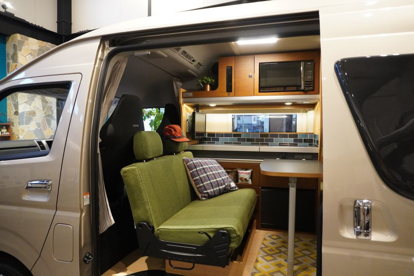 キャンピングカー バンコン を日本一販売するビルダー トイファクトリーを取材 トヨタ自動車のクルマ情報サイト Gazoo キャンピングカー バンコン を日本一販売するビルダー トイファクトリーを取材 トヨタ自動車のクルマ情報サイト Gazoo