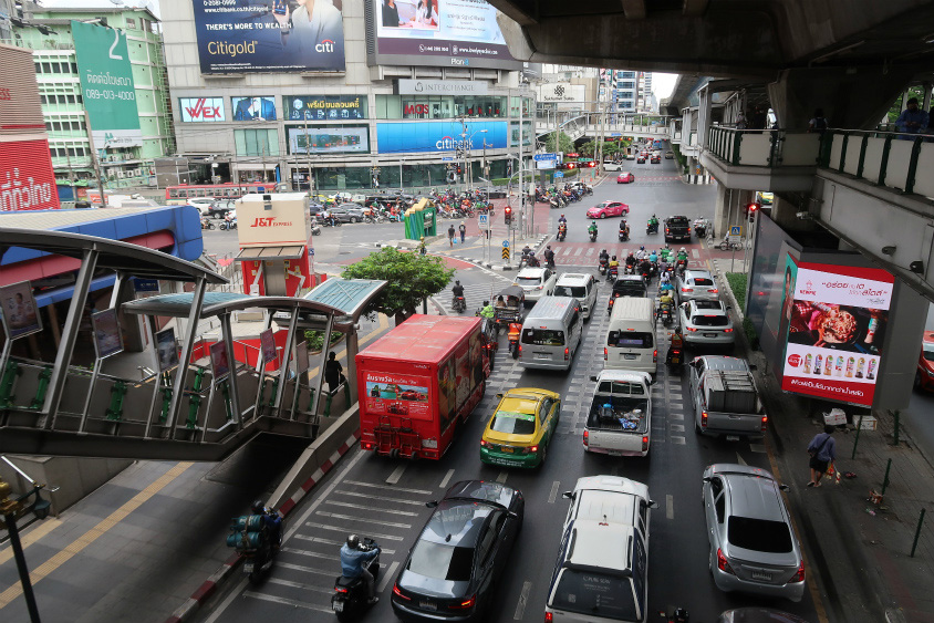 Suvが増えてきた タイ バンコク にはどんなクルマが走っている トヨタ自動車のクルマ情報サイト Gazoo Suvが増えてきた タイ バンコク にはどんなクルマが走っている トヨタ自動車のクルマ情報サイト Gazoo