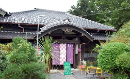 古民家カフェなのにクルマ好きが集まる「Cafe de 祐夢」の想い