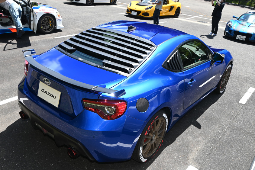スバル・BRZの右リアビュー
