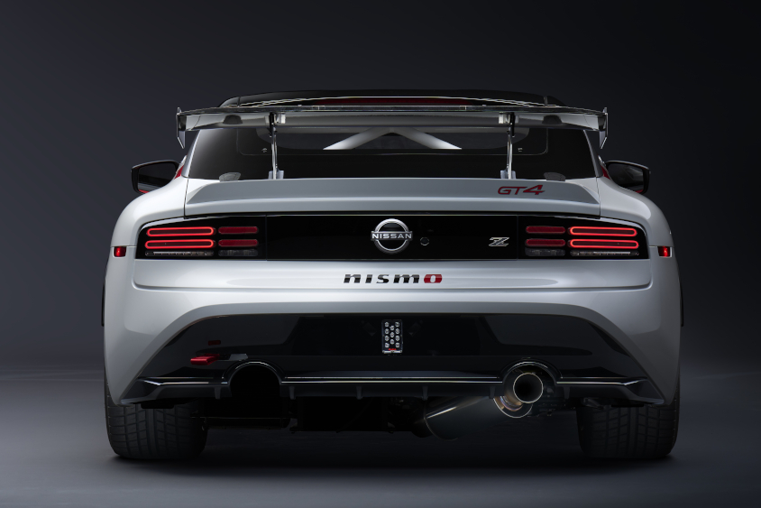 日産・Nissan Z GT4（フェアレディZ）リアビュー