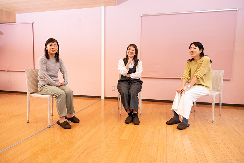 子どもの人数別 車内ポジショニングとチャイルドシートの選び方 座談会 トヨタ自動車のクルマ情報サイト Gazoo 子どもの人数別 車内ポジショニングとチャイルドシートの選び方 座談会 トヨタ自動車のクルマ情報サイト Gazoo