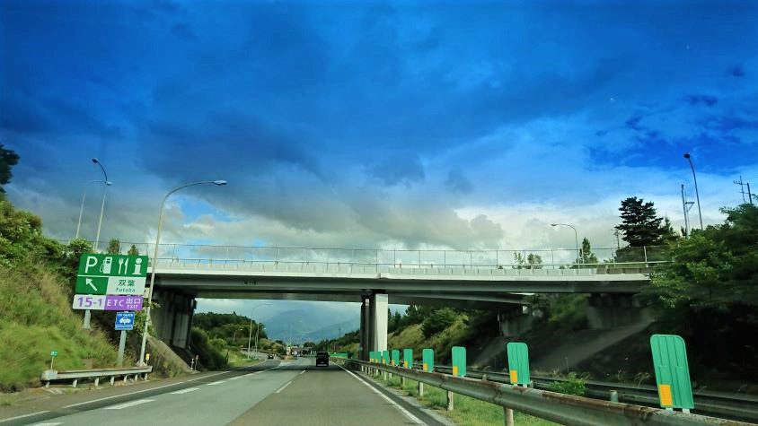 長距離ドライブ サービスエリアを決めるポイントとは トヨタ自動車のクルマ情報サイト Gazoo