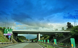 長距離ドライブ、サービスエリアを決めるポイントとは？