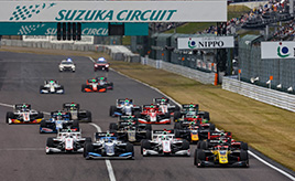 モータースポーツの聖地、鈴鹿にて