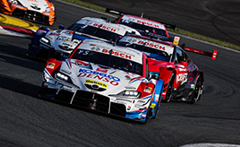 7万人の観衆を集めた富士GT450㎞　～SUPER GT第２戦～