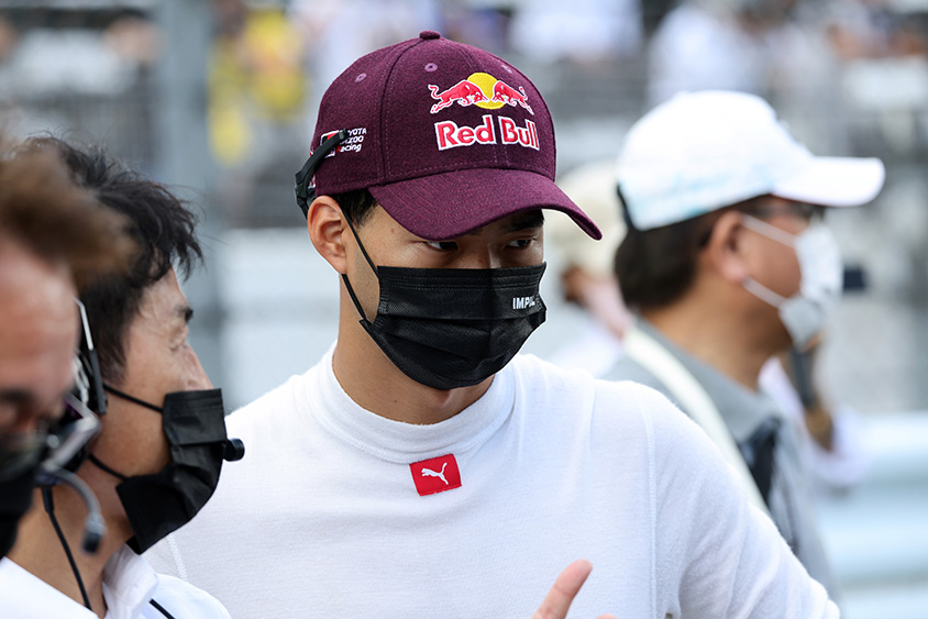 20号車　平川亮選手（carenex TEAM IMPUL）