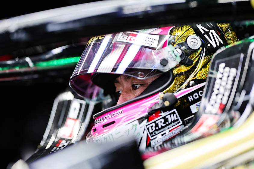 19号車 関口雄飛選手(carenex TEAM IMPUL)