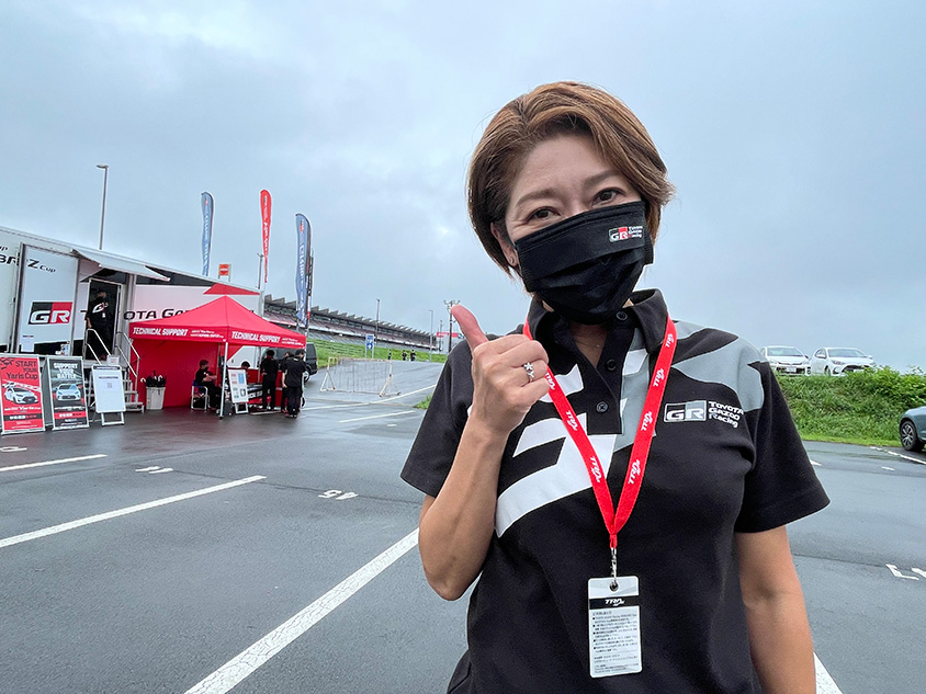 Yaris CUPレースディレクターの佐藤久実さん