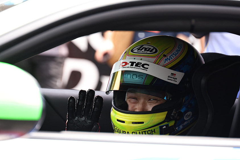 プロフェッショナルシリーズ　元嶋 佑弥 選手　98号車