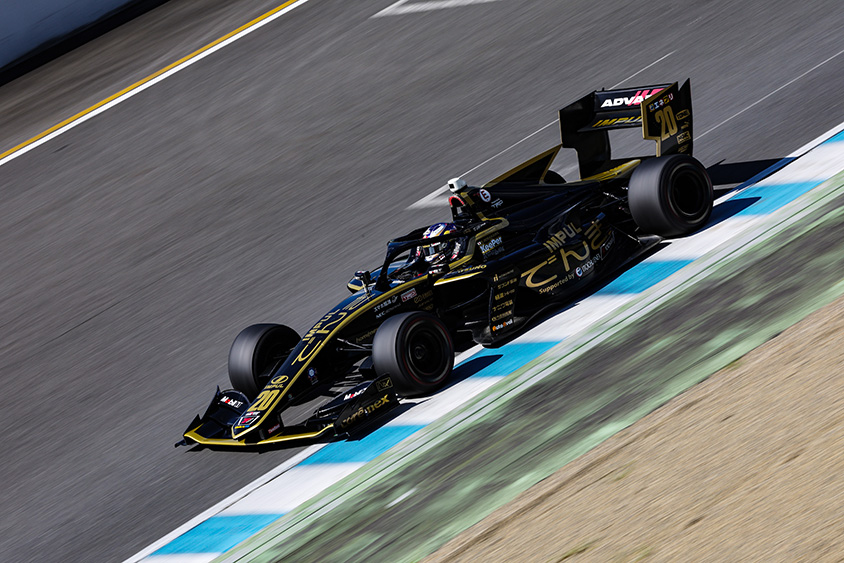 20号車　平川亮選手/carenex TEAM IMPUL