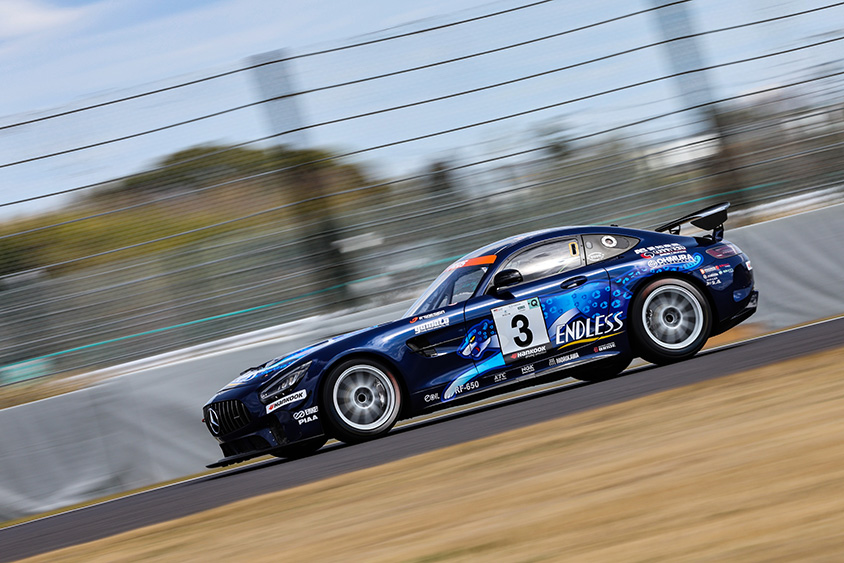 3号車　ENDLESS SPORTS　Mercedes AMG GT4