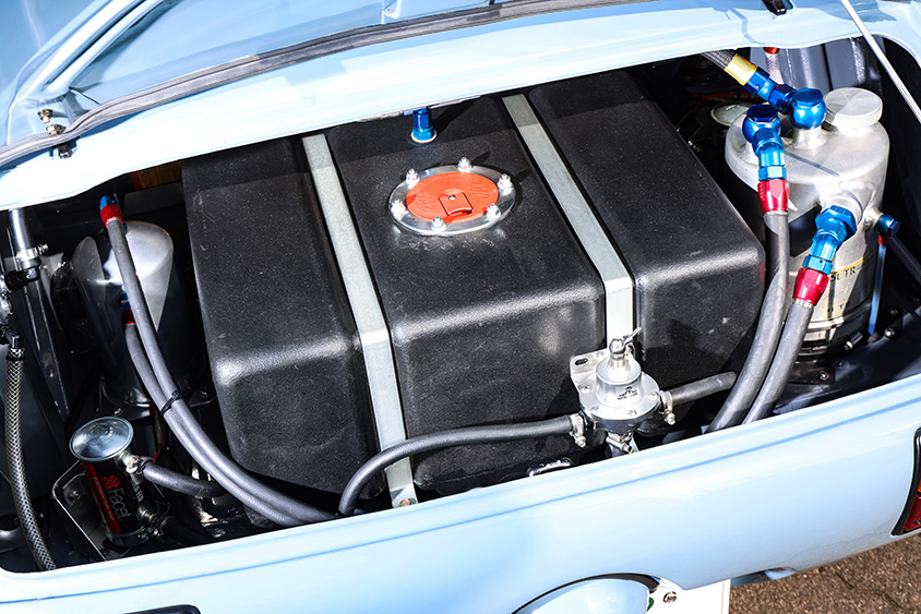 トヨタスポーツ800通称ノブハチ 燃料タンク