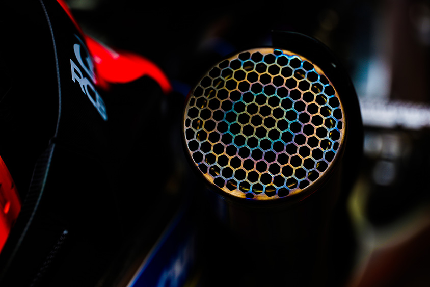 折原弘之のレース写真考察　物のアップで表現