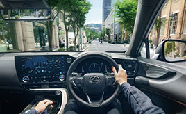 もしかしたら違反かも？正しい進路変更とは。