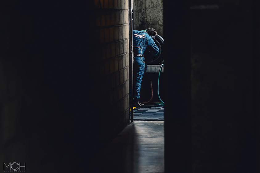 ホイールを洗ってチェック