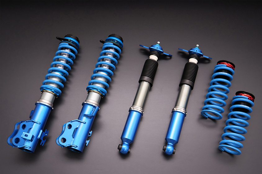 車高調整式サスペンションキット（写真はCUSCO SPORT S）。