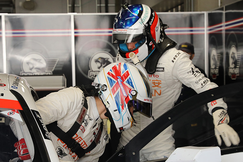 arto Team Thailand のショーン選手とジュリアーノ選手