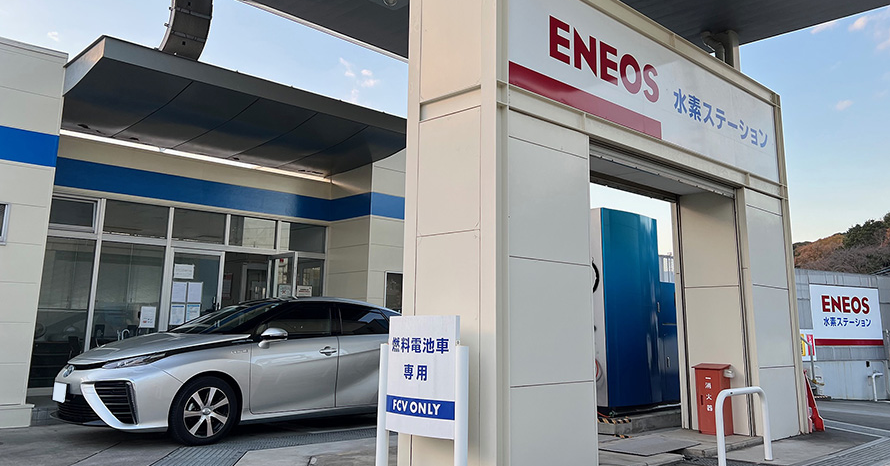 MIRAIに乗り始め、過去と現在のクルマのことを考えた・・・寺田昌弘