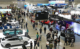 クルマ好きも楽しめるボートショーで、スーパーカーに酔いしれる・・・寺田昌弘連載コラム