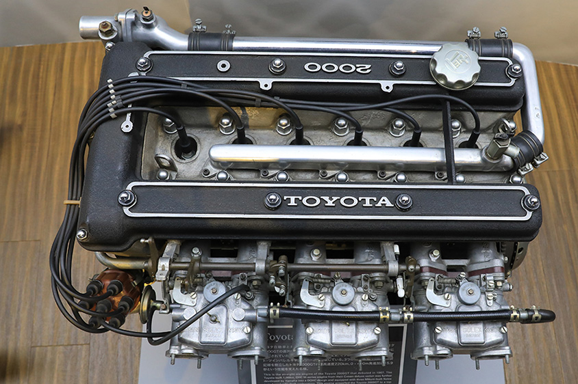 ヤマハ発動機 コミュニケーションプラザで四輪と名機エンジンを観る 