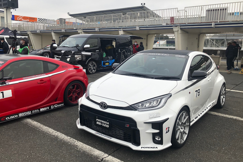 当日は早くもGRヤリスのチューンドカーが3台登場。なかでもレボリューション号は、佐々木雅弘選手のドライブで1分00秒968という驚愕のタイムを叩き出していました。これからGRヤリスは流行りそうですねぇ。