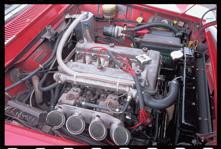 アルファロメオのＧＴ１３００Ｊｒ.