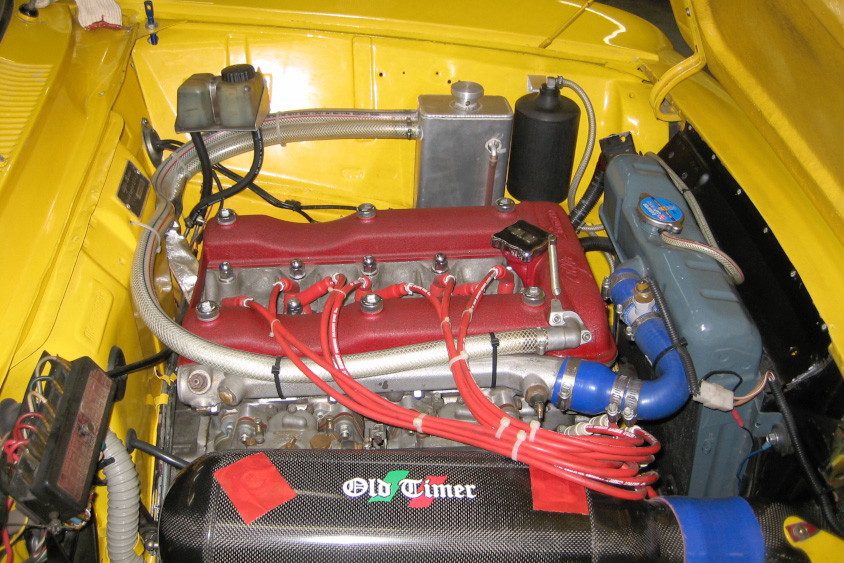 アルファロメオ GT1300Jr.コルサのエンジンルーム