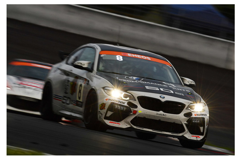 チーム・スタディ BMW M2 CS Racingの走行シーン