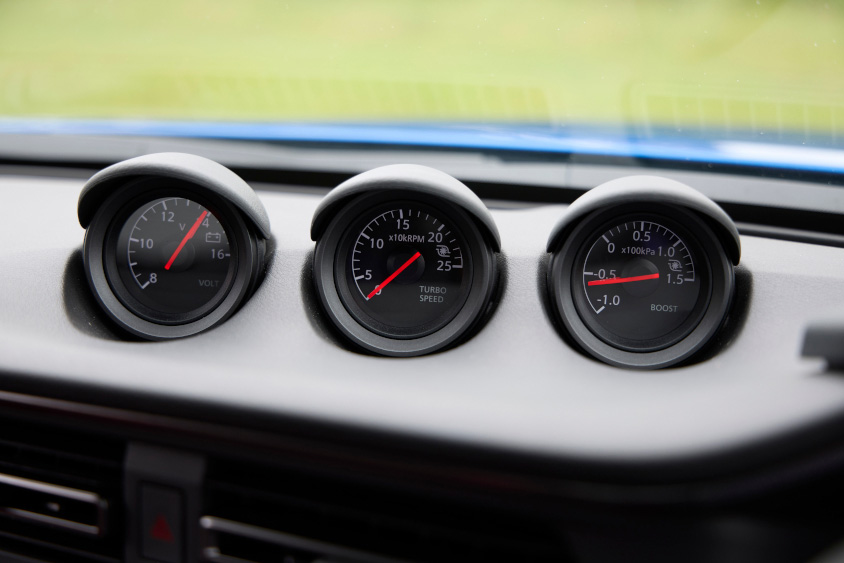 日産・新型フェアレディZの三連メーター