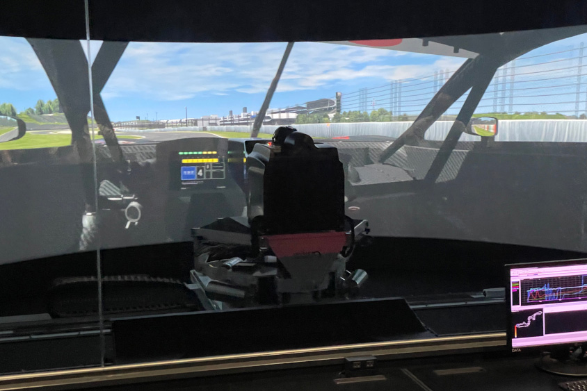 HRC SakuraのDIL（ドライバー・イン・ザ・ループ）のドライバー目線